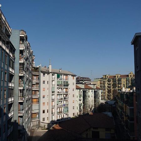 Апартаменты Bilocale Moderno Ed Esclusivo Милан Экстерьер фото